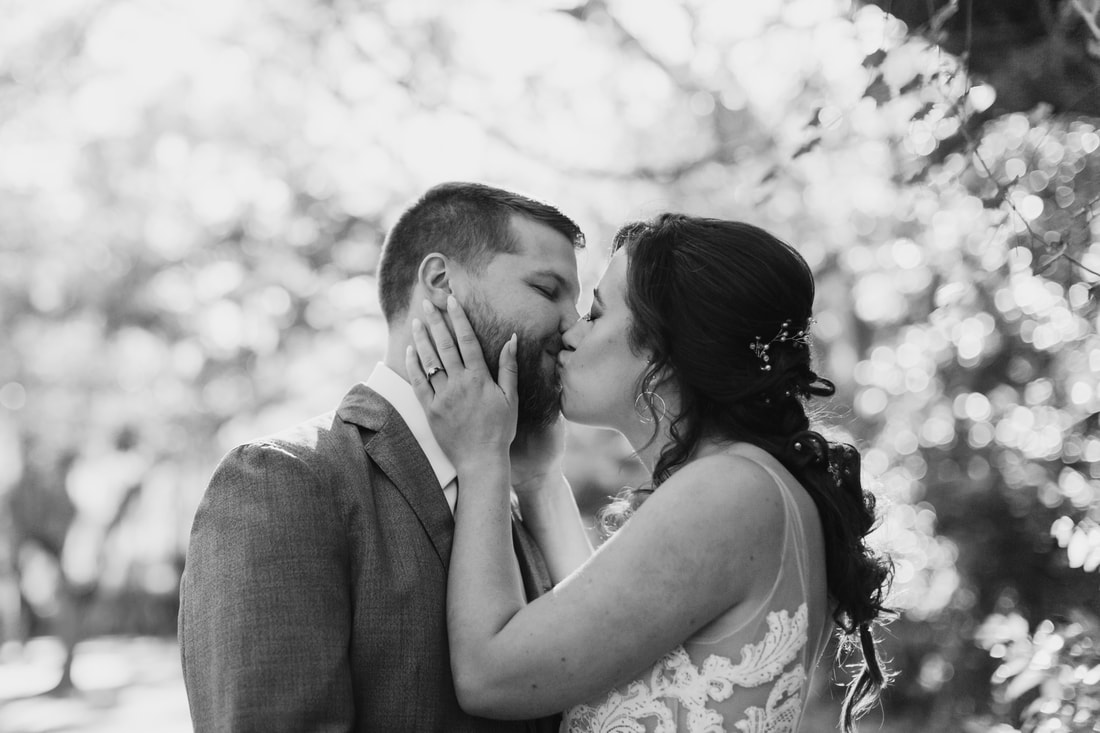 Raleigh Wedding Photographer Mattheson Hammock Park| Longans Place wedding Miami Wedding black and white wedding pictures 