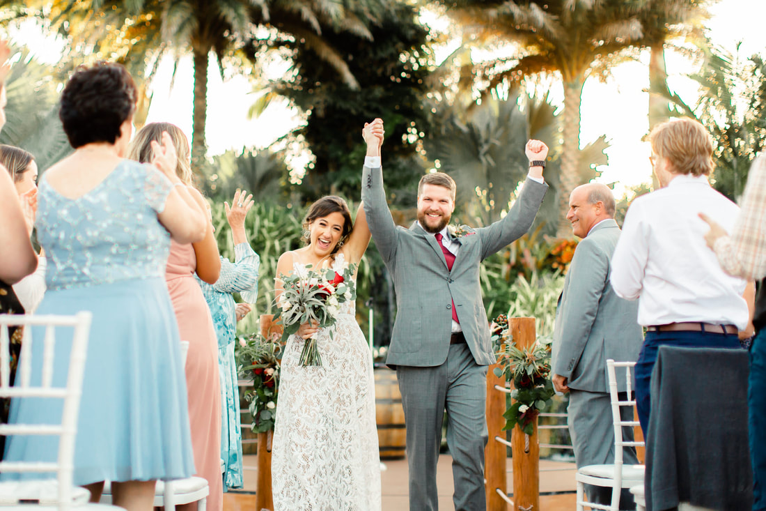 Raleigh Wedding Photographer Mattheson Hammock Park| Longans Place wedding Miami Wedding light and airy wedding ceremony 